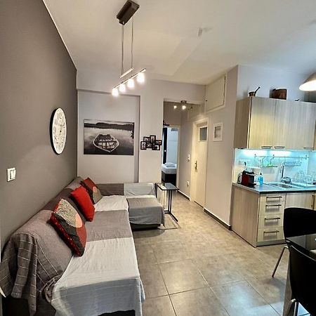 Central Kalamata Cozy Apartment Exterior foto